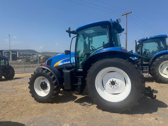 NEW HOLLAND Τ6030